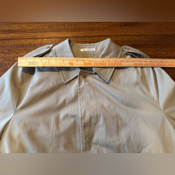 Westchester Classic Men's Rain/Trench Coat 46R Beige Removable Faux Fur Liner - Picture 11 of 13